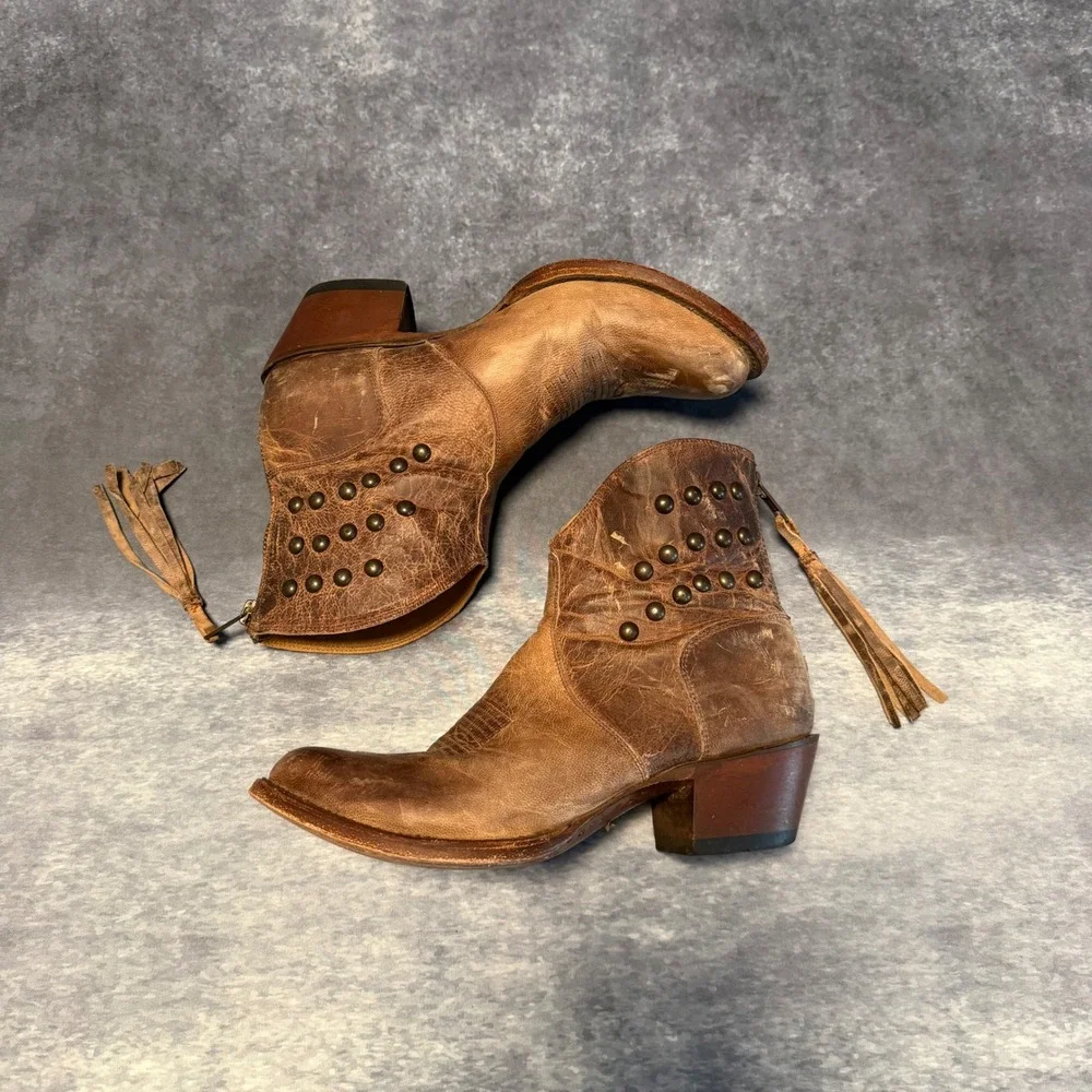 Shyanne Brown Leather Studded Tassel Ankle Western Boots 6.5 B BBW202‎